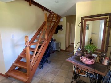 Expectacular casa quinta en B. El Rodeo!!!