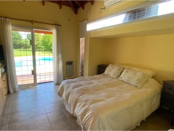 Expectacular casa quinta en B. El Rodeo!!!