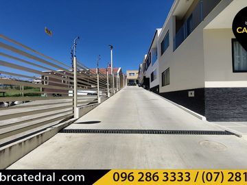 Casa de venta en Colegio militar Abdon Calderón  – código:20892