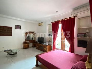 Rumah Halaman Luas 1 Lantai di Bukit Cinere Indah – Lokasi Elite & Super Luas