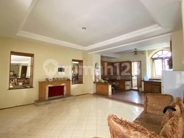 Rumah Halaman Luas 1 Lantai di Bukit Cinere Indah – Lokasi Elite & Super Luas