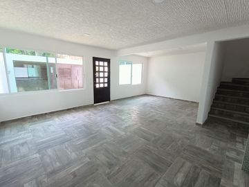 PREVENTA Casa + alberca en Jiutepec