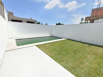 PREVENTA Casa + alberca en Jiutepec