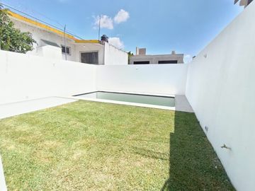 PREVENTA Casa + alberca en Jiutepec