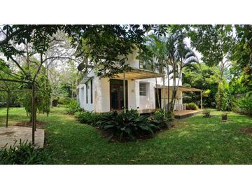 Casa independiente en Pance sur de Cali cerca al parque de Las Garzas