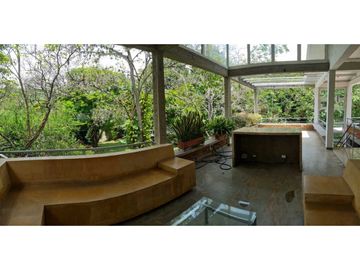 Casa independiente en Pance sur de Cali cerca al parque de Las Garzas