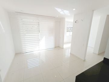 apartamento en arriendo en río alto. Cod A27285
