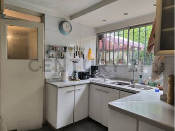 Se Arrienda casa Barrio Vaticano, Las Condes, Metro Bilbao