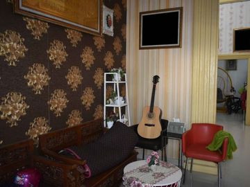 DIJUAL RUMAH MEWAH 2 LANTAI DENGAN 5 KAMAR TIDUR