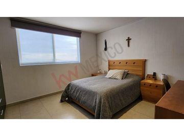 INCREIBLE OFERTA CASA CON SOTANO Y AMPLIO JARDÍN EN LOMAS DE JURIQUILLA AHORA MÁS ACCESIBLE