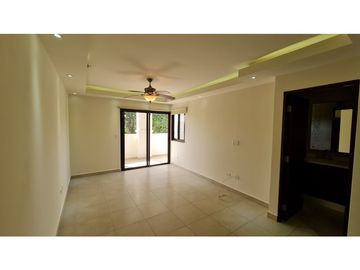 Se Vende Apartamento en Embassy Club Clayton