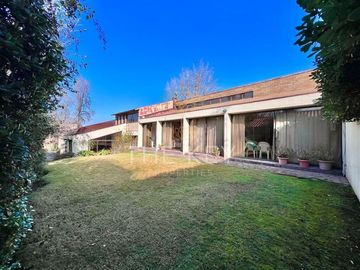 Casa en Venta en Parque Antonio Rabat - Colegio San Benito