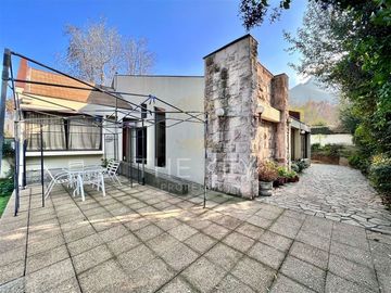Casa en Venta en Parque Antonio Rabat - Colegio San Benito