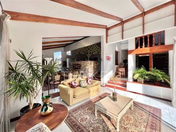 Casa en Venta en Parque Antonio Rabat - Colegio San Benito