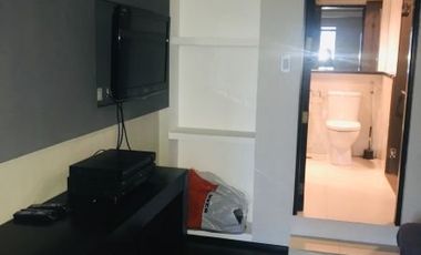 Condominium for Rent 2 Bedrooms: 2BR Flat Condo for Rent / Lease in Joya Lofts and Towers Rockwell Center Makati City