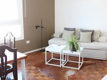 M T de Alvear al 600 - Retiro // VENTA: 2 Ambientes hecho uno dividido