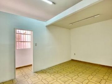 GREENWOOD VENDE PISO EN PEATONAL AV. RIVADAVIA, EN EL CENTRO DE SAN JUAN