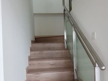 Apartemen ST Moritz Tipe SkyLoft 2 Lantai Semi Furnished