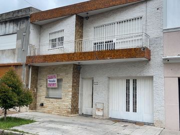 Casa  en Venta Ramos Mejia / La Matanza (B111 276)