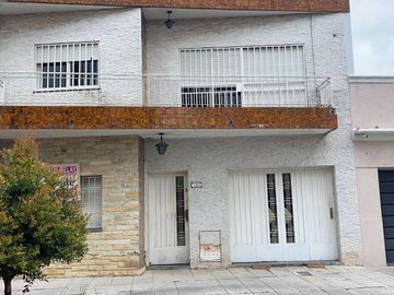 Casa  en Venta Ramos Mejia / La Matanza (B111 276)
