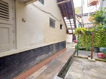 DIJUAL RUMAH di Jl DARMAWANGSA, KEBAYORAN BARU