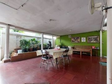 DIJUAL RUMAH di Jl DARMAWANGSA, KEBAYORAN BARU