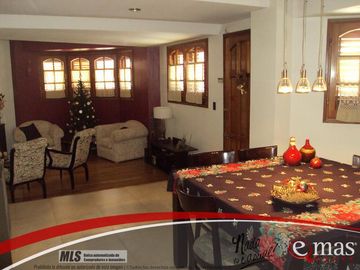 Venta de Casa 4 DORMITORIOS en NEUQUEN APTA HIPOTECARIO
