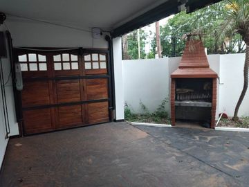Casa en venta en Quilmes Este
