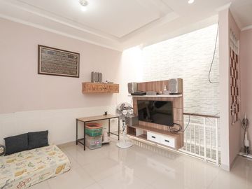 Rumah LB 126 SHM 15 Mnt ke Trans Studio Mall Cibubur Siap KPR J-51162