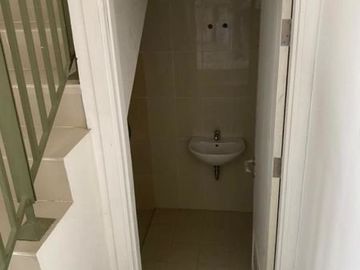 Rumah Bagus Paramount Village Simongan Dekat POLDA dan RS. Kariadi