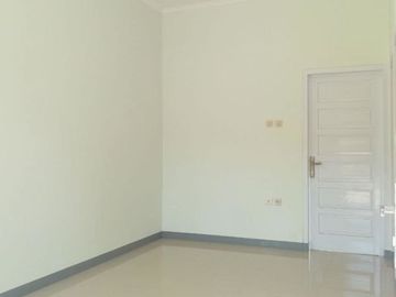 Rumah cantik dp ringan bebas banjir