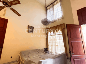 Rumah  Menteng 2 Lantai Nempel Jl Imam Bonjol