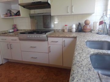 Renta de departamento en avenida principal, Vista Hermosa Cuernavaca