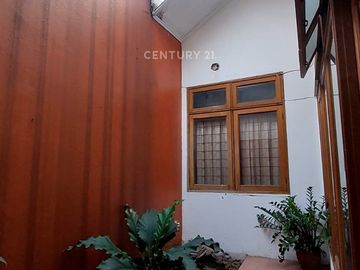 Dijual Rumah Dekat Megapolitan Cinere Estate