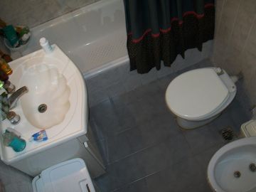 DEPARTAMENTO DE 1 AMBIENTE MUY AMPLIO AL CONTRAFRENTE CON BALCON