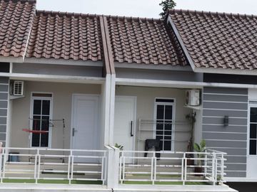 townhouse 2 lantai kaum milenial