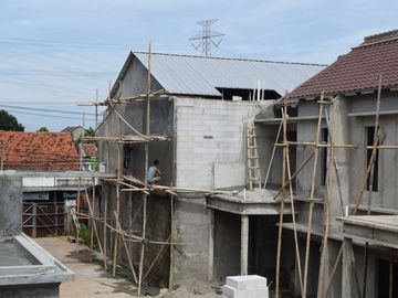 townhouse 2 lantai kaum milenial