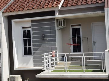 townhouse 2 lantai kaum milenial