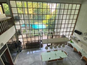 Rumah Mewah Cantik Luas Asri Siap Huni Lokasi Strategis di Kemang - Jakarta Selatan