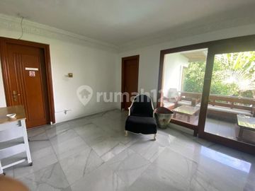 Rumah Mewah Cantik Luas Asri Siap Huni Lokasi Strategis di Kemang - Jakarta Selatan