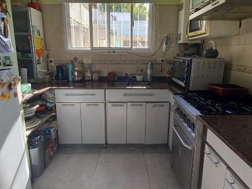 Departamento Tipo Casa en venta en Quilmes Este