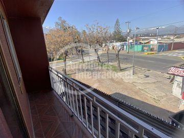 Casa en venta de 12 dorm. en La Florida