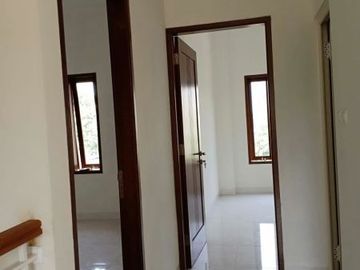 Rumah di Pekayon Jaya Bekasi lokasi strategis bebas banjir siap huni