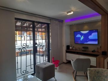 casa en venta en valle del lili. Cod V16288