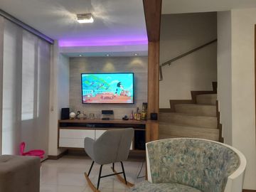 casa en venta en valle del lili. Cod V16288