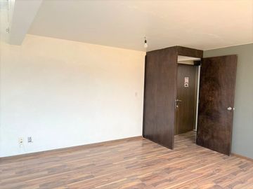 CASA EN VENTA CON USO DE SUELO COMERCIAL PARA OFICINAS EN TLALNEPANTLA DE BAZ