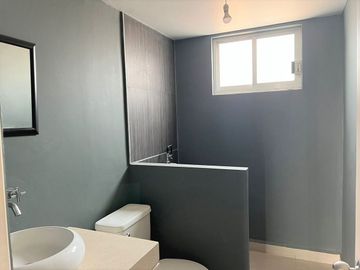 CASA EN VENTA CON USO DE SUELO COMERCIAL PARA OFICINAS EN TLALNEPANTLA DE BAZ