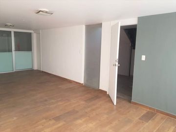 CASA EN VENTA CON USO DE SUELO COMERCIAL PARA OFICINAS EN TLALNEPANTLA DE BAZ