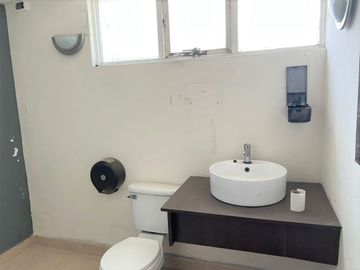 CASA EN VENTA CON USO DE SUELO COMERCIAL PARA OFICINAS EN TLALNEPANTLA DE BAZ