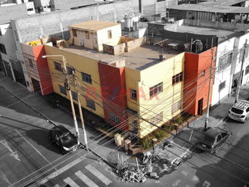 ¡Gran Oportunidad de Inversión en el Corazón de El Recreo – Esquina Estratégica para Desarrollo Inmobiliario!

Se vende casa en esquina ubicada en l